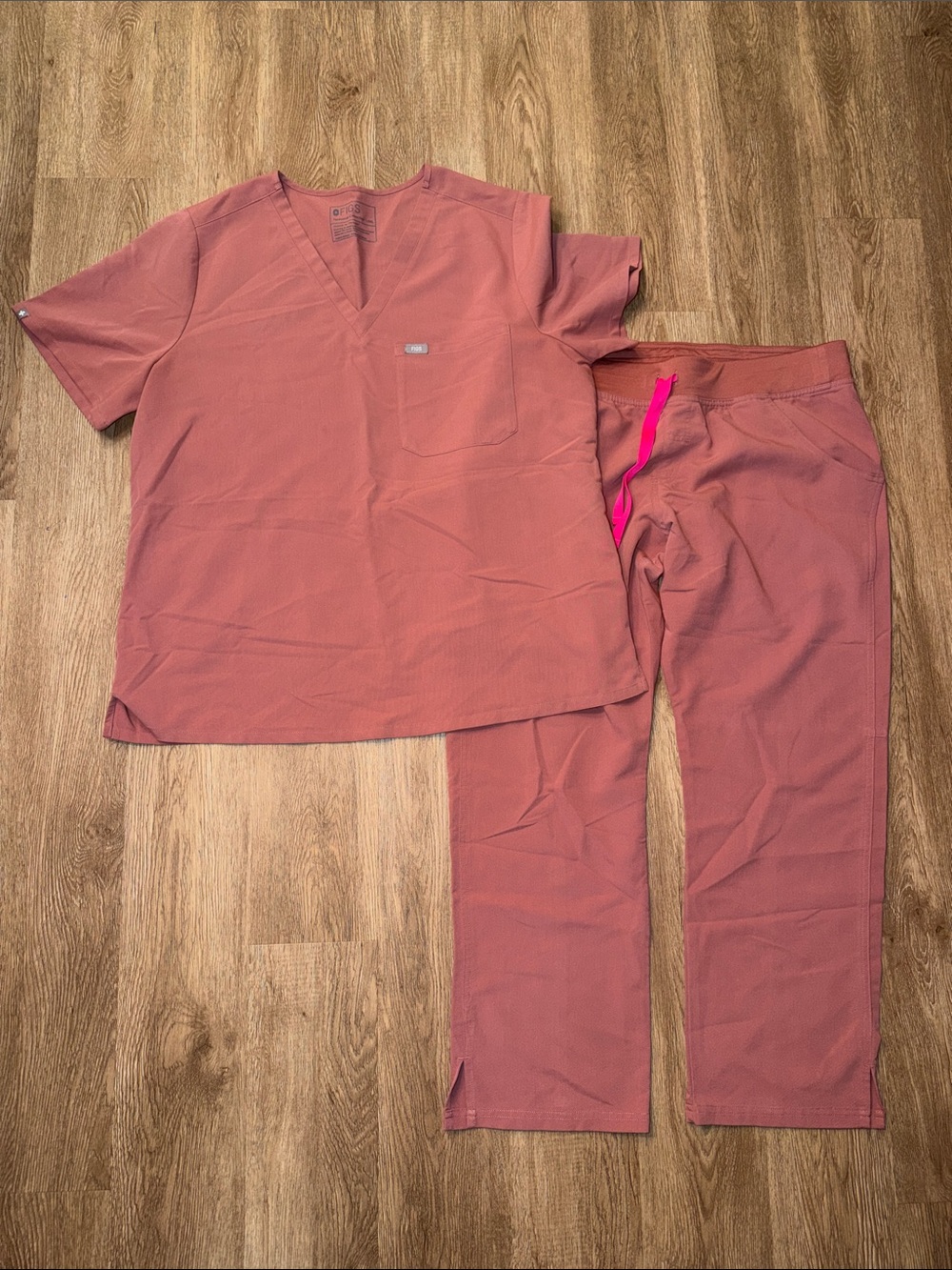 Figs Scrub Set Catarina Top & Kade Cargo Pants Mauve Pink XXL and XLP